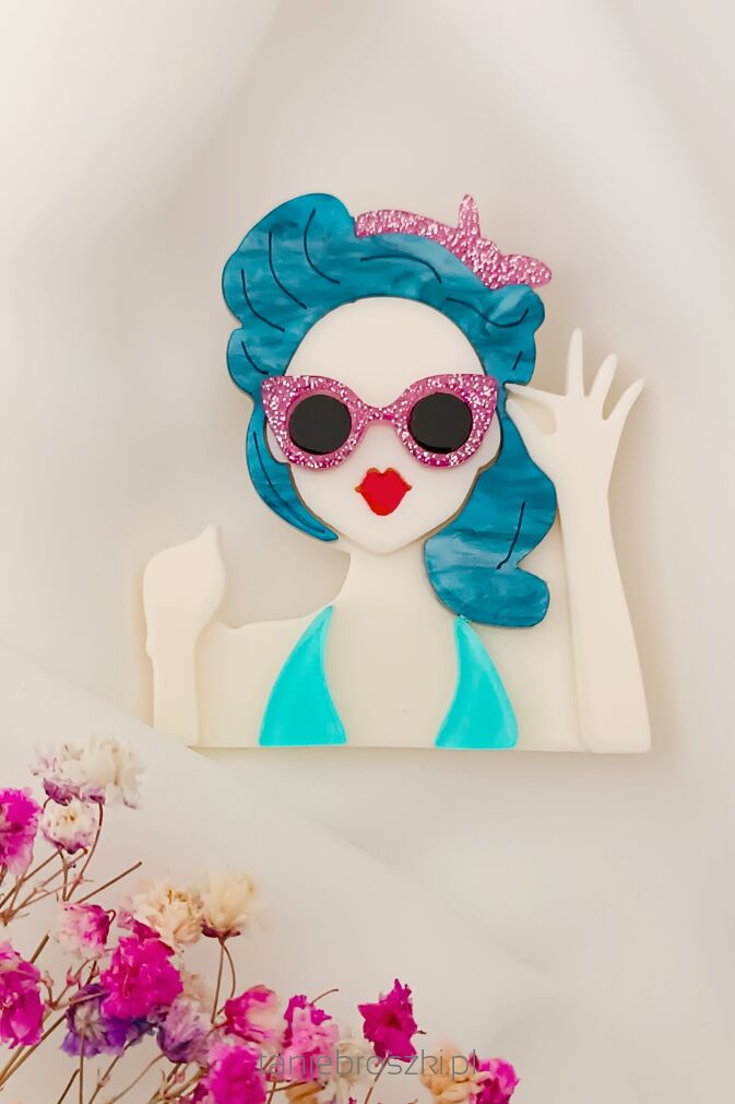 Akrylowa młodzieżowa broszka