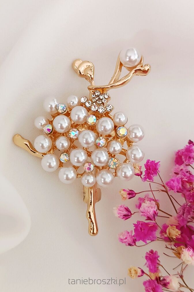 Baletnica z perełkami