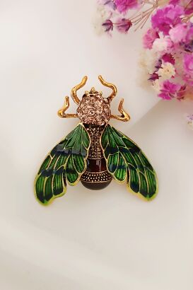 Piękna zielona pszczoła