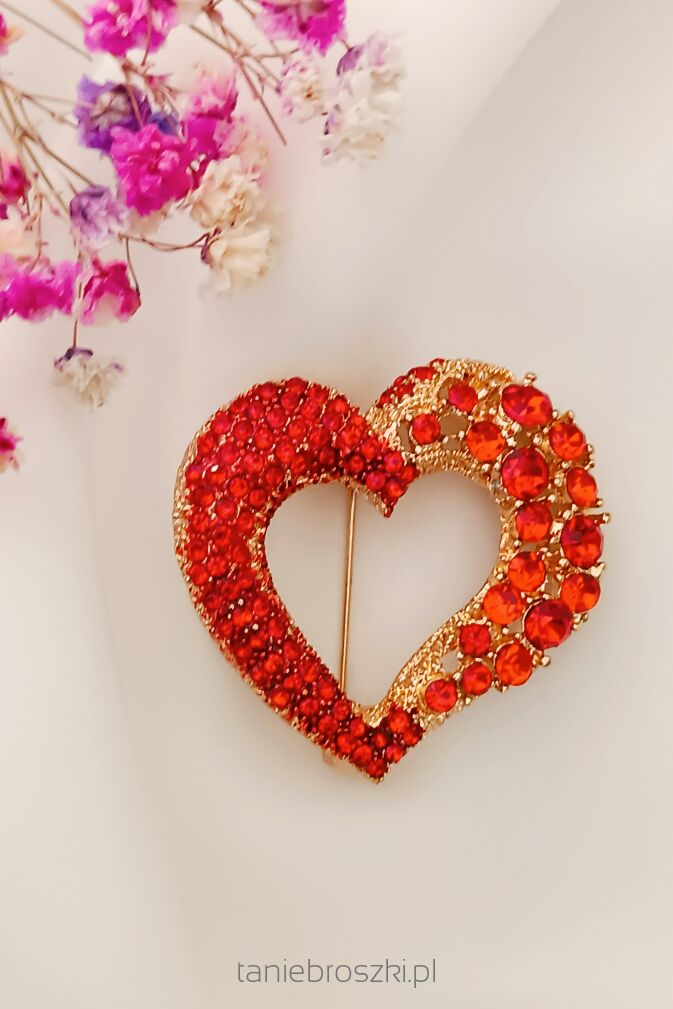 Czerwone serduszko z cyrkoniami