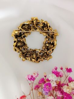 Broszka w kształcie wianka - 3