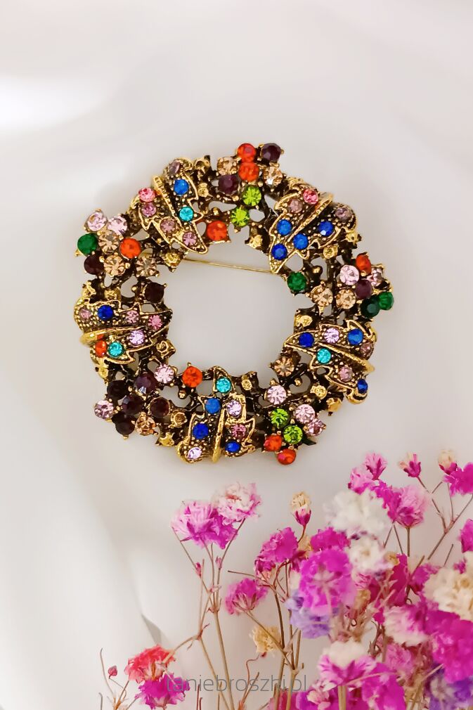 Broszka w kształcie wianka