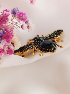 Czarna elegancka pszczoła - 3