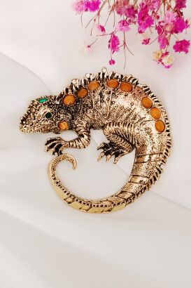 Piękny duży kameleon