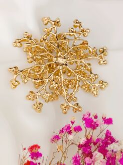 Duża kobieca broszka mocno zdobiona - 3