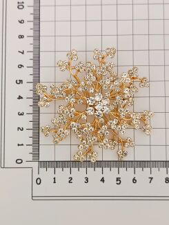 Duża kobieca broszka mocno zdobiona - 2