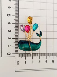 Super broszka wieloryb z cyrkoniami - 2