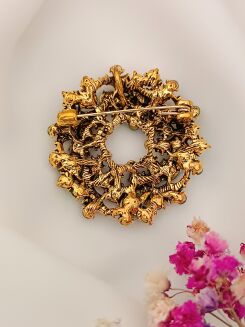 Kolorowa broszka w kształcie wianka - 3