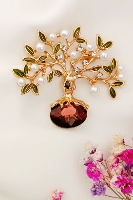 Śliczna broszka z kamieniem i perełkami w kształcie drzewka