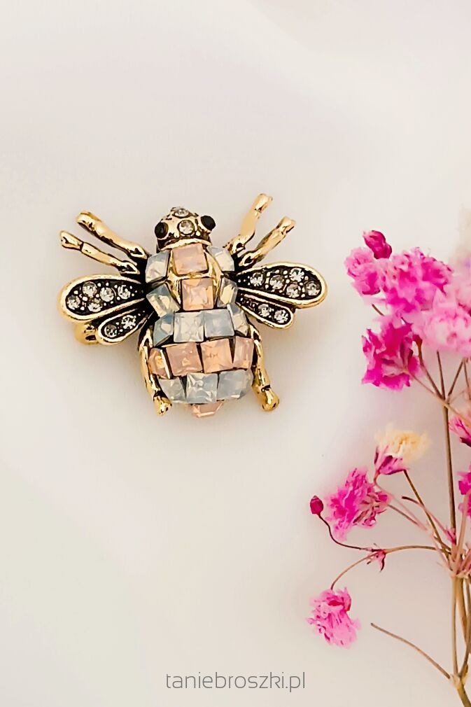 Malutka pastelowa pszczoła