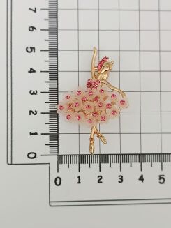 Delikatna różowa baletnica - 2